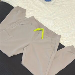 Women’s tall scrub pants